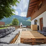 Delfi Ski & Bike Apartments