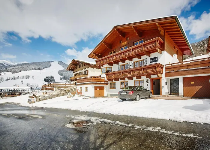 Delfi Ski & Bike Apartments